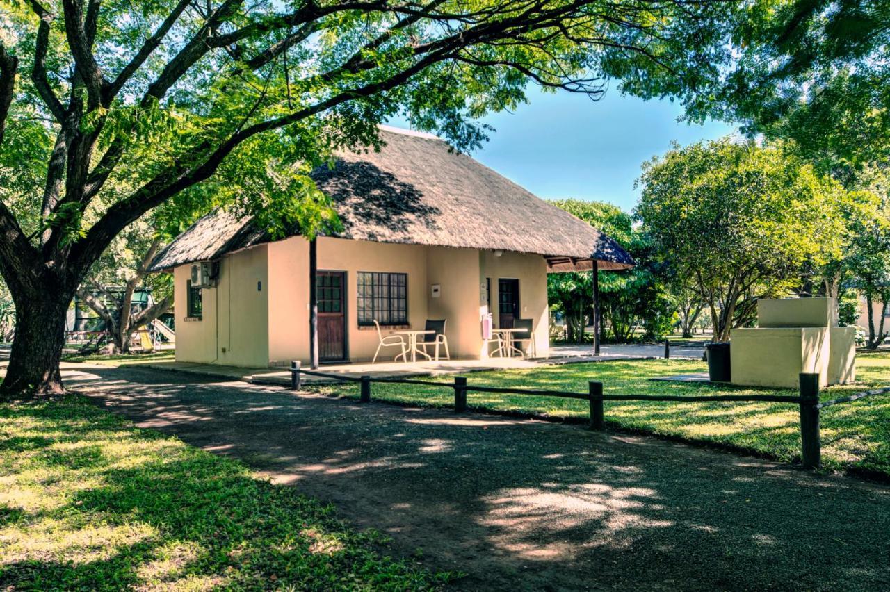 Komati River Chalets Коматипорт Экстерьер фото