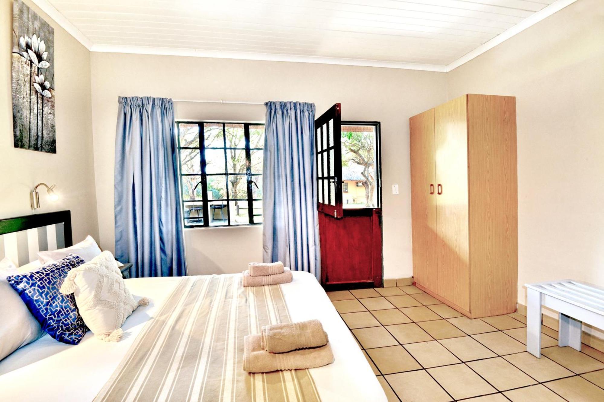 Komati River Chalets Коматипорт Экстерьер фото